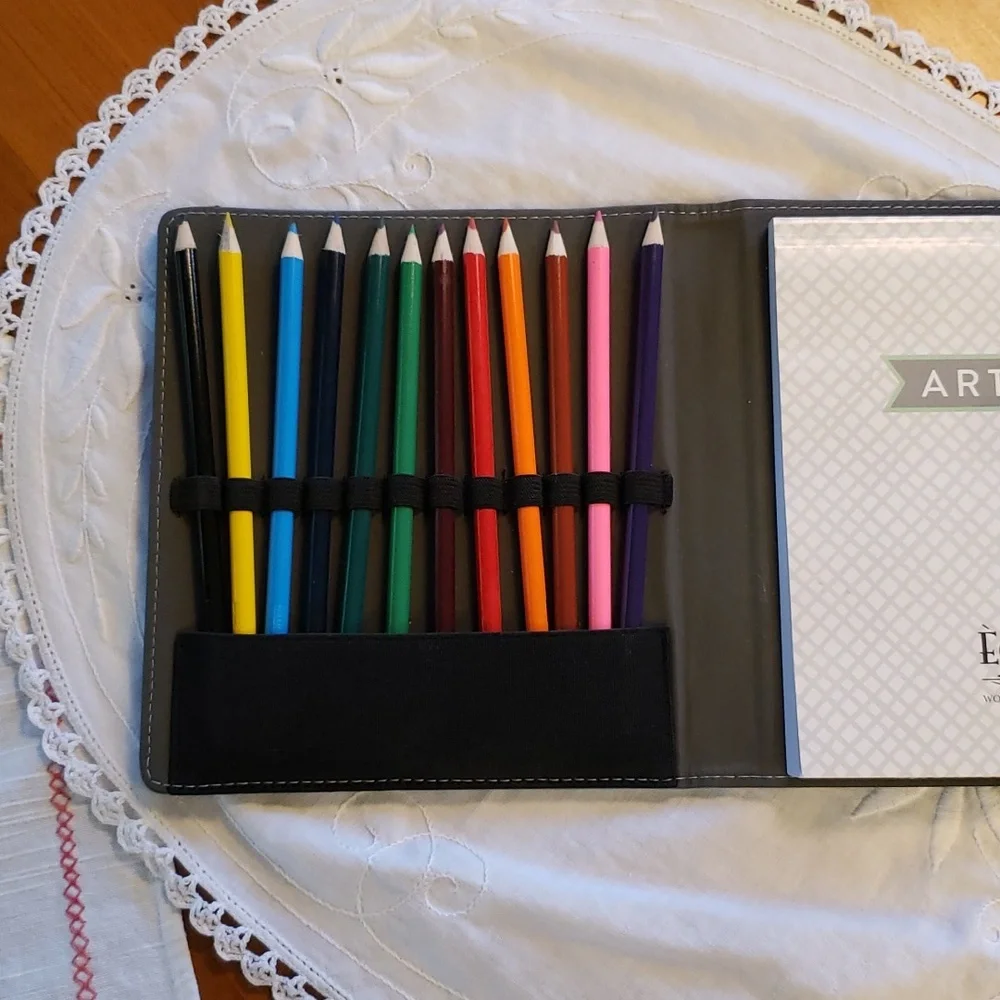 3/$15 Art Set Travel Binder